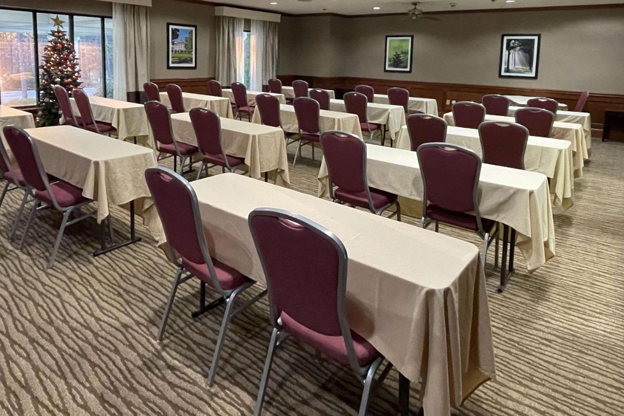 Comfort Inn Pinehurst - Southern Pines Екстериор снимка
