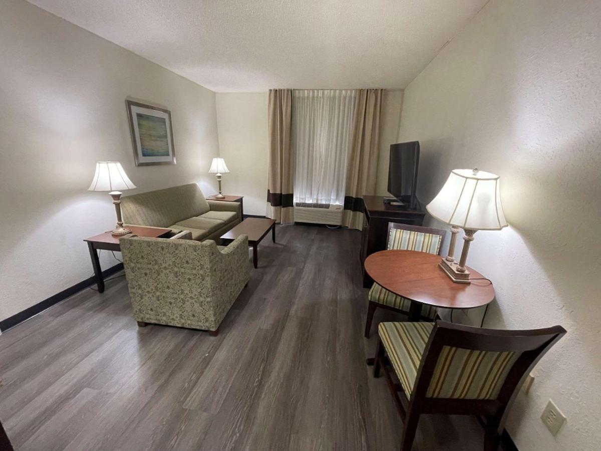 Comfort Inn Pinehurst - Southern Pines Екстериор снимка